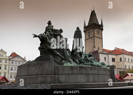 Jan Hus Memorial and Old Town Hall, Old Town Square, Prague Stock Photo