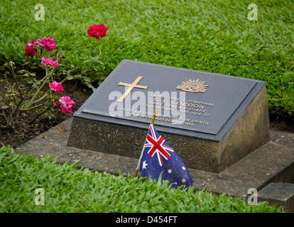 (dpa FILE) - An archive picture dated, 21 October 2011, shows a view of the memorial site for war victims in Kanchanaburi, Thailand. During World War Two the Japanese army transported thousands of prisoners of war to Kanchanaburi and forced them to build a 415 kilometre long stretch of railway connecting Thailand and Birma. Most prisoners of war were from Australia, The Netherlands and England working under inhumane conditions. Photo: Soeren Stache Stock Photo