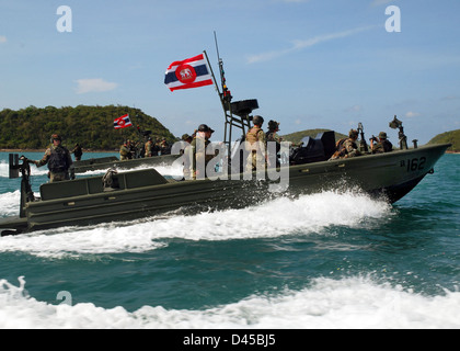 Royal Thai and U.S. Navy personnel train together. Stock Photo