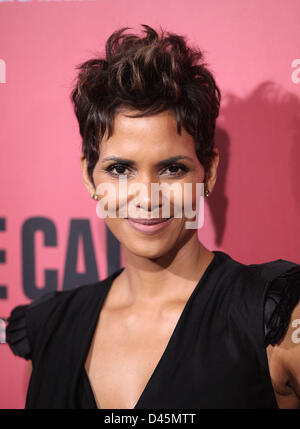 March 5, 2013 - Hollywood, California, U.S. - Halle Berry arrives for the premiere of the film 'The Call' at the ArcLight theater. (Credit Image: Credit:  Lisa O'Connor/ZUMAPRESS.com/Alamy Live News) Stock Photo