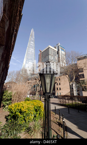 Wide-angle view of Guy's Campus, Kings College, looking towards the Shard, Guy's Tower and New Hunt's House. Stock Photo