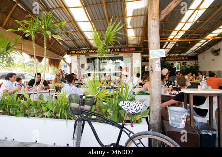 Taquerias hi-res stock photography and images - Alamy