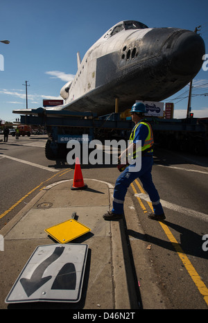 Space Shuttle Endeavour was transported over land in Los Angeles ...
