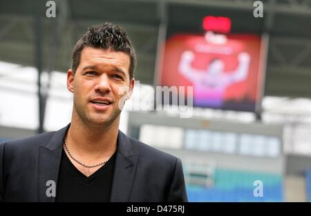 Leipzig, Germany. 7th March 2013. Former German national soccer player Michael Ballack poses for photographs after a press conference about his farewell match at Red Bull Arena. Ballack will play his last soccer match with celebrities at the WM-Arena in Leipzig at the beginning of June. Photo: JAN WOITAS/dpa/Alamy Live News Stock Photo