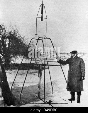 Robert Goddard, an American inventor of the first liquid-fueled rocket Stock Photo
