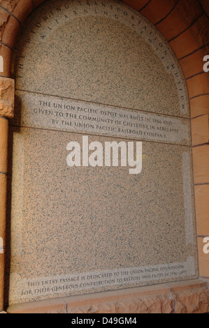 Archway granite memorial to the 1886 Union Pacific Railroad Depot being given to the community 1993, Cheyenne, Wyoming, USA Stock Photo