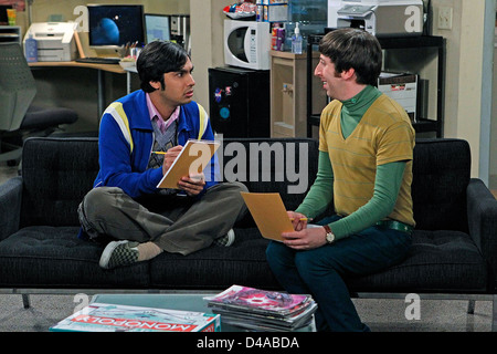 The Boyfriend Complexity -- Penny asks Leonard to lie to her father, while Howard (Simon Helberg, right), Raj (Kunal Nayyar, left) and Bernadette pull an all-nighter at a telescope, on THE BIG BANG THEORY, Thursday, Nov. 18 (8:00-8:31 PM, ET/PT) on the CBS Television Network. Photo: Sonja Flemming/CBS ©2010 CBS Broadcasting Inc. All Rights Reserved Stock Photo