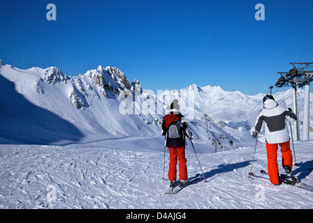 Skiers on Col de la Chal, 2600m, Les Arcs, Savoie, France, Europe Stock Photo