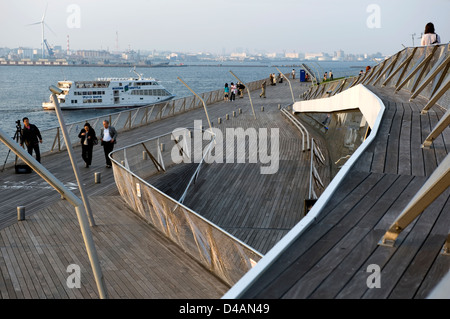 Teak planks cover the roof deck of the International Passenger Terminal at Osanbashi Pier in the city of Yokohama, Japan. Stock Photo