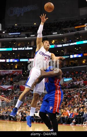 Los Angeles, California, USA. 10th March 2013. Clippers power forward Blake Griffin (32) shoots the ball over Detroit Pistons power forward Jason Maxiell (54) during the NBA game between the Los Angeles Clippers and the Detroit Pistons at Staples Center in Los Angeles, CA. David Hood/CSM/Alamy Live News Stock Photo