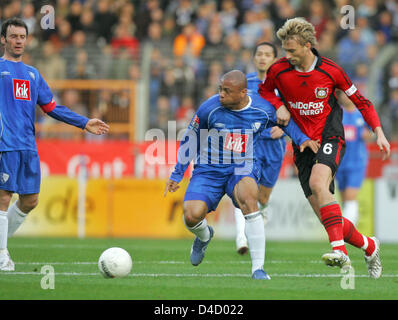 Bochum's Joel Epalle challenges for the ball during the German first