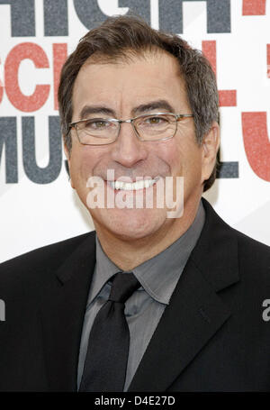 American director Kenny Ortega arrives at the German premiere of 'High School Musical 3: Senior Year' at Mathaeser Filmpalast in Munich, Germany, 05 October 2008. Photo: Hubert Boesl Stock Photo