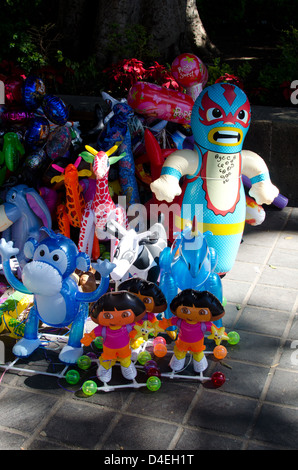 Dora the explorer hi-res stock photography and images - Alamy