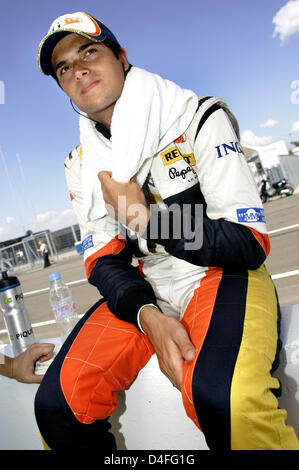 Brazilian Formula One driver Nelson Piquet jr. of Renault is seen in the grid prior the Grand Prix of Hungary at Hungaroring race track near Budapest, Hungary, 03 August 2008. Photo: FELIX HEYDER Stock Photo