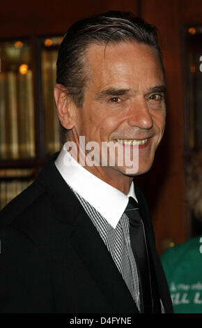 British actor Jeremy Irons arrives at the premiere of his film 'Appaloosa' during the 2008 Toronto International Film Festival at Roy Thomson Hall in Toronto, Canada, 05 September 2008. Photo: Hubert Boesl Stock Photo