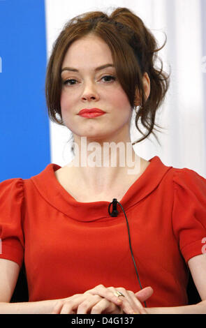 Italian-born American actress Rose McGowan is pictured at the press conference of the movie 'Fifty Dead Men Walking' during the 2008 Toronto International Film Festival at Hotel Sutton Place in Toronto, Canada, 10 September 2008. Photo: Hubert Boesl Stock Photo