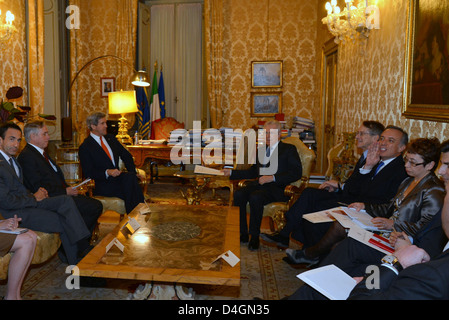 Secretary Kerry Meets With Italian Prime Minister Monti Stock Photo