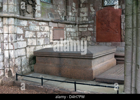 Sir Walter Scott's grave, Dryburgh Abbey, in the Scottish Borders Stock Photo