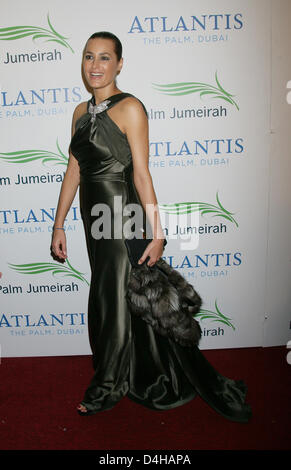 Model Yasmin Le Bon arrives on the red carpet at Hotel ?Atlantis, The Palm? on the artificial island ?The Palm Jumeirah? in Dubai, UAE, 20 November 2008. The artificial island was inaugurated with a large party after seven years of construction. Numerous celebrities from all over the world attended the party. Photo: Jens Kalaene Stock Photo