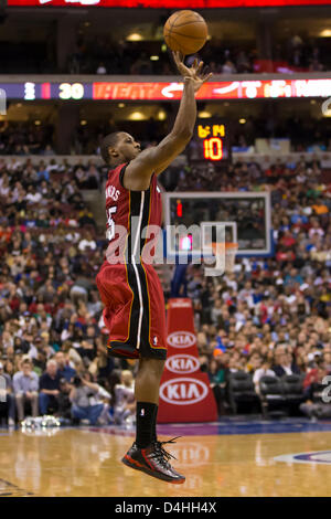 March 13, 2013: Miami Heat point guard Mario Chalmers (15) shoots the ball during the NBA game between the Miami Heat and the Philadelphia 76ers at the Wells Fargo Center in Philadelphia, Pennsylvania. The Miami Heat beat the Philadelphia 76ers, 98-94. Stock Photo