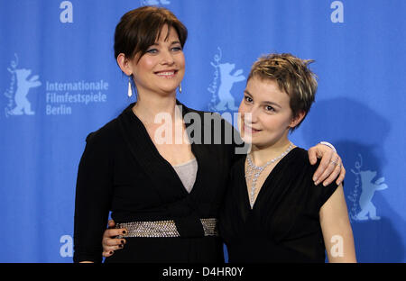 New Zealand actress Kerry Fox (L) and Romanian actress Anamaria Marinca pose at the photocall for their film ?Storm? at the 59th Berlin International Film Festival in Berlin, Germany, 07 February 2009. The film is one of 18 films to compete for the Silver and Golden Bears of the 59th Berlinale. Photo: ALINA NOVOPASHINA Stock Photo