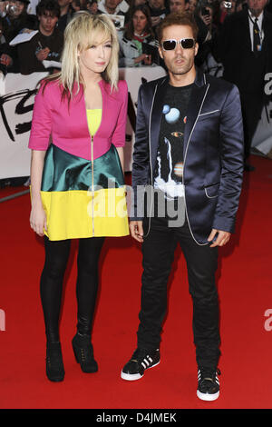 UK band ?The Ting Tings?, Jules De Martino and Katie White, arrive for the Brit Awards 2009 at Earl's Court in London, Great Britain, 18 February 2009.  The Brit Awards are the largest UK music industry awards honouring British and international talent. Photo: Hubert Boesl Stock Photo