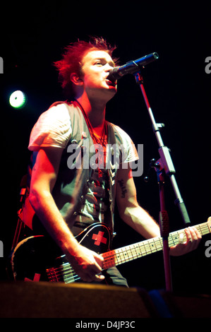 Deryck Whibley. Sum 41 concert at Arena Moscow.  Jul 25, 2012 - Arena Moscow, Moscow, Russia Stock Photo