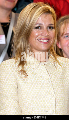 Dutch Princess Maxima attends the installion of the nineteen female top scientists, called Rosalind Franklin Fellow, at the Rijksuniversiteit in Groningen, the Netherlands, 20 May 2009. After five years a fellow can obtain the function of professor. Photo: Patrick van Katwijk Stock Photo