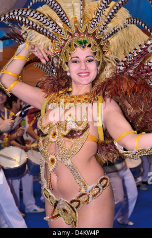 Portugal, Lisbon: Dancer of Samba School 'Novo Imperio'  of Figueira da Foz performing at Tourism Fair BTL 2013 Stock Photo