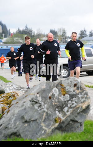 Coast Guardsmen participate in Run to Remember Stock Photo