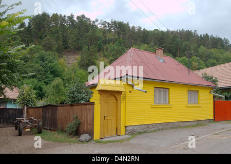 Gypsy House Romania Stock Photo Alamy   Gypsy Wooden House Sovata Romania Europe D4n2rn 