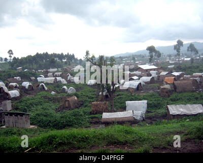 The picture shows the refugee camp Kichanga near Goma in Eastern Congo in June 2009. Flight has been a constant part of the lives of many people in the east of the Democratic Republic of the Congo for the last 15 years. In Goma alone, some 120.000 refugees live in the five ?official? refugee camps. The Democratic Forces for the Liberation of Rwanda (FDLR) is a Hutu militia which fl Stock Photo