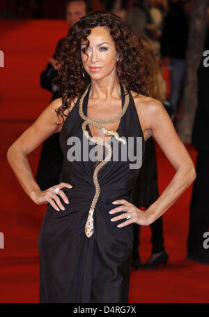 Italian actress Sofia Milos arrives for the premiere of the film ?Up In The Air? at the 4th International Rome Film Festival in Rome, Italy, 17 October 2009. Photo: Hubert Boesl Stock Photo