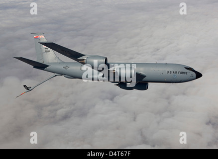 A KC-135R from the 161st Air Refueling Wing flies a training mission out of Phoenix, Arizona. Stock Photo