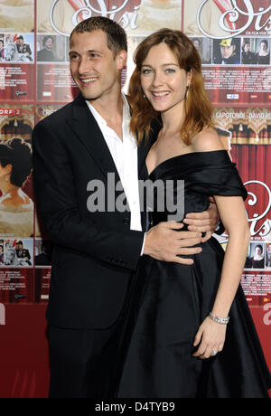 Italian actress Cristiana Capotondi and her colleague David Rott arrive for the premiere of the film 'Sisi' in Munich, Germany, 03 December 2009. Capotondi plays Sisi while Rott embodies her husband Franz-Josef. The two-part will be broadcast on 17 and 20 December 2009 by German TV station ZDF. Photo: Tobias Hase Stock Photo