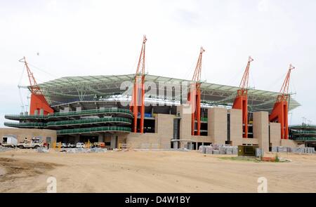 The construction works are in full swing at Mbombela Stadium in Nelspruit, South Africa, 09 December 2009. Photo: Bernd Weissbrod Stock Photo