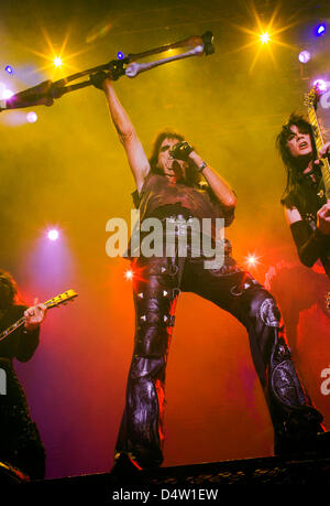 US hard rock legend Alice Cooper performs in Schwerin, Germany, 09 December 2009. The inventor of shock rock currently tours Europe with the 'Theatre of Death Tour', Schwerin is the tour's only Germany stop. Photo: Jens Buettner