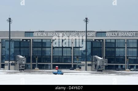 View of the terminal of Berlin Brandenburg Airport 'Willy Brandt' BER in Berlin Schoenefeld, Germany, 20 March 2013. Photo: Jens Kalaene Stock Photo