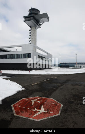 View of the tower of Berlin Brandenburg Airport 'Willy Brandt' BER in Berlin Schoenefeld, Germany, 20 March 2013. Photo: Jens Kalaene Stock Photo