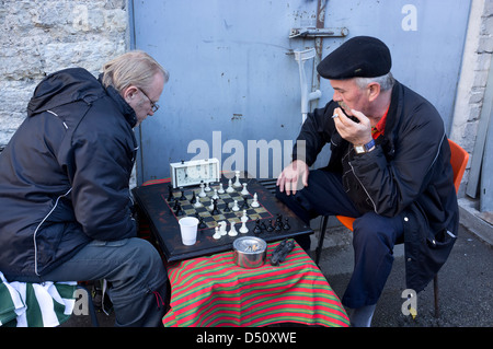 South Side Artist Brings Street Chess to Downtown Chicago - ABC7 Los Angeles