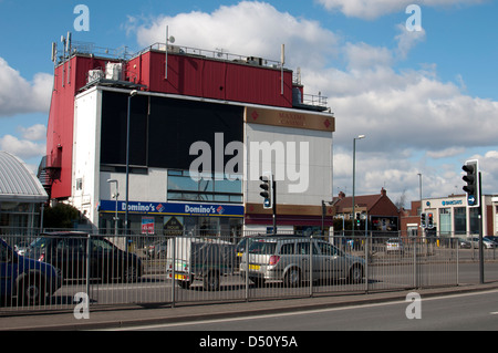 Fletchamstead Highway and former Godiva Cinema, Coventry, UK Stock Photo