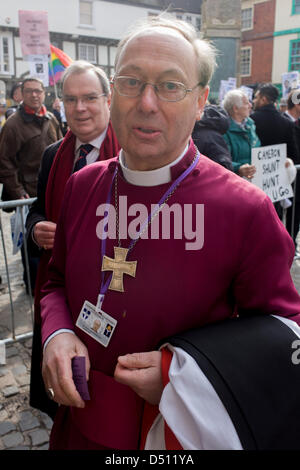 Canterbury, UK. 21st March 2013. The Bishop of Guildford, the Right Reverend Christopher Hall arrives before the enthronement of the Church of England's 105th Archbishop of Canterbury, ex-oil executive and former Bishop of Durham the Right Reverend Justin Welby. Welby (57) follows a long Anglican heritage since Benedictine monk Augustine, the first Archbishop of Canterbury in 597AD Prince Charles and Prime Minister David Cameron joined 2,000 VIP guests to Canterbury Cathedral, the oldest church in England which has attracted pilgrims since Thomas a Becket was murdered in the Cathedral in 1170. Stock Photo