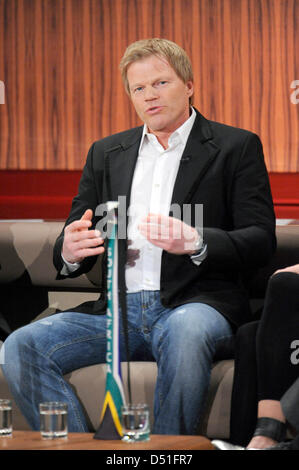 Former German national soccer team keeper Oliver Kahn talks during the recording of the German TV show 'People 2010' at the Bavaria studios in Geiselgasteig, Germany, 10 December 2010. Show guests are people who have been in the headlines, small or big ones alike, in 2010. The traditional annual review of German TV channel ZDF will be broadcasted on Sunday 12 December 2010. Photo:  Stock Photo