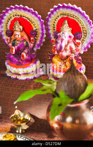 Preparation of Lakshmi pujan a Hindu ritual during Diwali festival Stock Photo