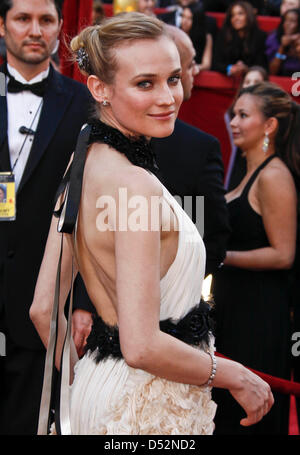 German actress Diane Kruger arrives on the red carpet during the 82nd Annual Academy Awards at the Kodak Theatre in Hollywood, USA, 07 March 2010. The Oscars are awarded for outstanding individual or collective efforts in up to 25 categories in filmmaking. Photo: HUBERT BOESL Stock Photo