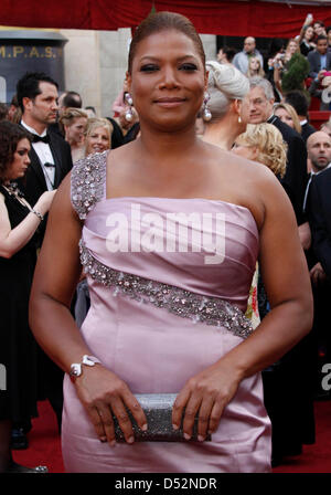 US actress Queen Latifah arrives on the red carpet during the 82nd Annual Academy Awards at the Kodak Theatre in Hollywood, USA, 07 March 2010. The Oscars are awarded for outstanding individual or collective efforts in up to 25 categories in filmmaking. Photo: HUBERT BOESL Stock Photo