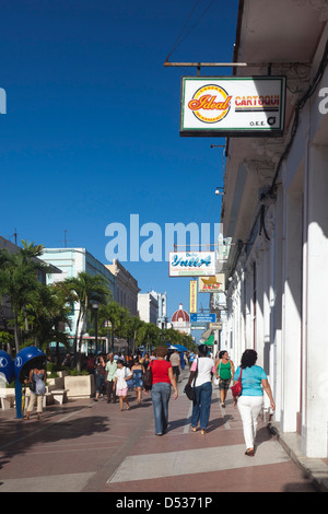 Cuba, Cienfuegos Province, Cienfuegos, Avenida 54 pedestrian street Stock Photo