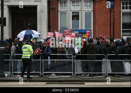 London, UK. 23rd March 2013.  Muslims hold demonstration outside East Ham town hall in London to protest at the demolition of a mosque in West Ham (London Markaz). Credit:  martyn wheatley / Alamy Live News Stock Photo
