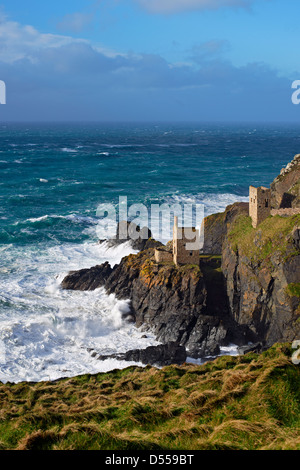 Abondoned tin mines on the South-West Coastal Path at Botallack, Cornwall Stock Photo