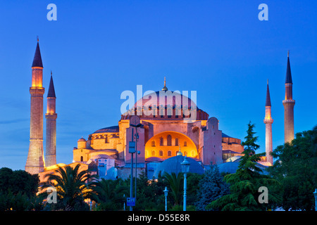 Hagia Sophia or Church of Holy Wisdom floodlit at night, Sultanahmet, Istanbul, Turkey Stock Photo